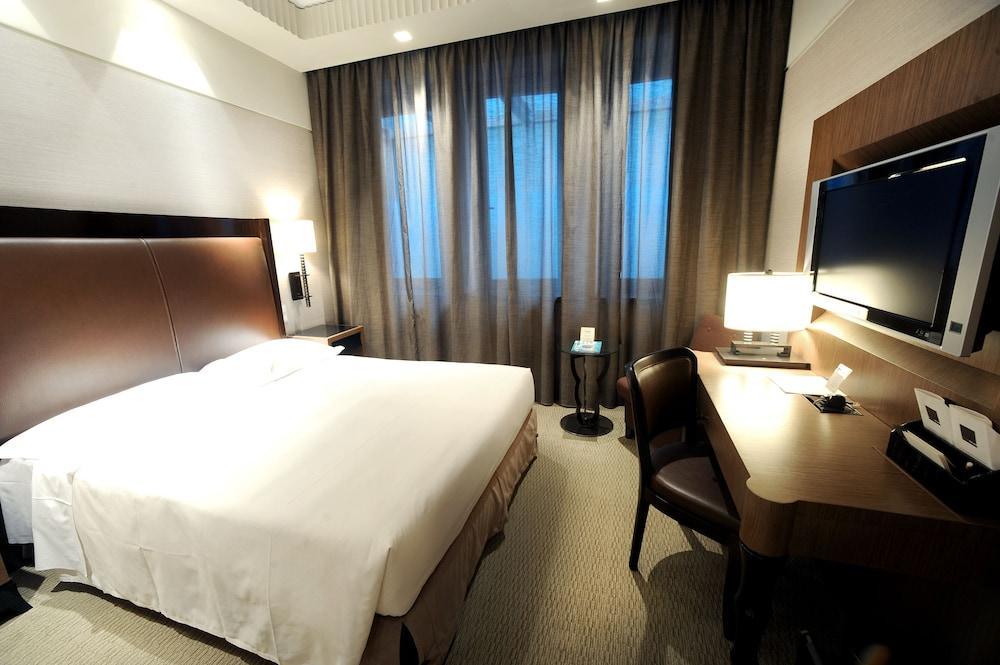 Hilton Turin Centre Turim Exterior foto